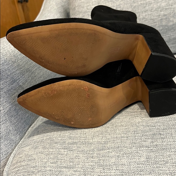 Steven Lieve Black Suede Pointed-Toe Sock Boots - Picture 4 of 11